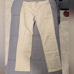Men's Levi's Khaki Chino Pants